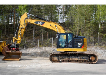 Kāpurķēžu ekskavators CATERPILLAR