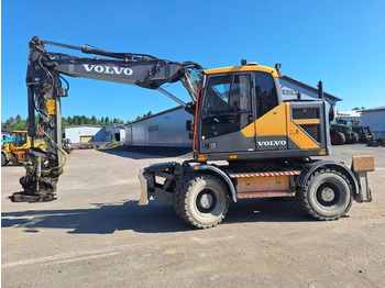 Riteņu ekskavators VOLVO EWR150E