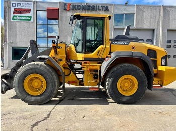 Riteņu iekrāvējs VOLVO L110H