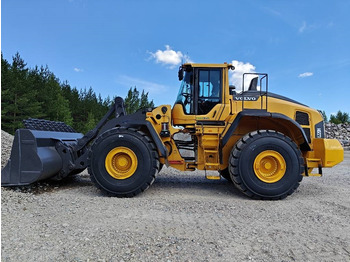 Riteņu iekrāvējs VOLVO L220H