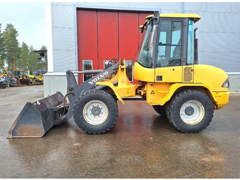 Riteņu iekrāvējs VOLVO L30B