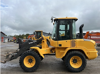 Riteņu iekrāvējs VOLVO L30G