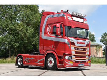 Vilcējs SCANIA R 650