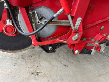 Kombains Grimme GT-170-M: foto 4 Kombains Grimme GT-170-M: foto 4