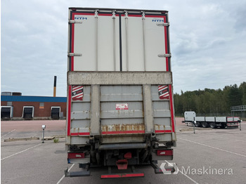 Kravas automašīna ar slēgto virsbūvi Skåpbil Scania R520: foto 3