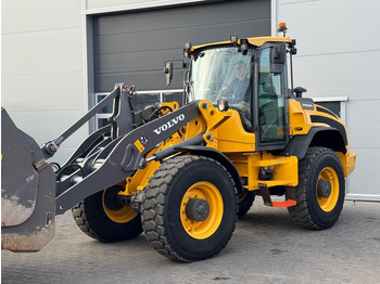 Riteņu iekrāvējs VOLVO L45H