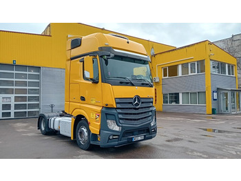 Vilcējs MERCEDES-BENZ