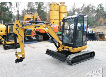 Kāpurķēžu ekskavators CATERPILLAR 302.7DCR