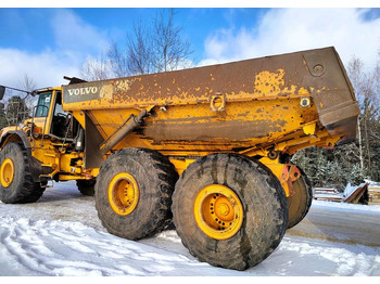 Bezceļu pašizgāzējs Volvo A40E: foto 4