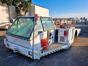 Lidmašīnu vilcējs JBT