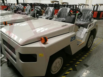 Bagāžas vilcējs TOYOTA