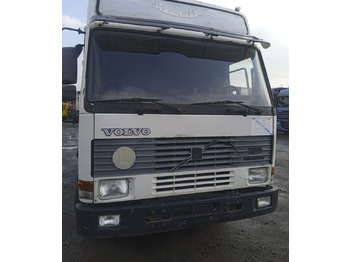 Vilcējs VOLVO FL10