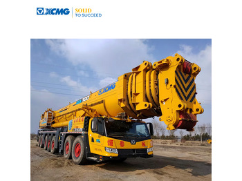Visurgājējs celtnis XCMG XCA700