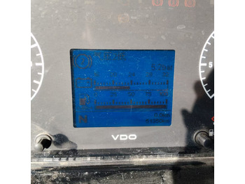 Autoceltnis XCMG Official Used Truck Lifting Crane XCT110 100 Ton Mobile Crane Price List: foto 5