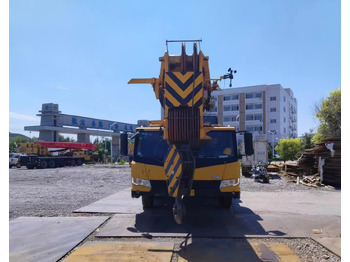 Autoceltnis XCMG Official Used Truck Lifting Crane XCT110 100 Ton Mobile Crane Price List: foto 3