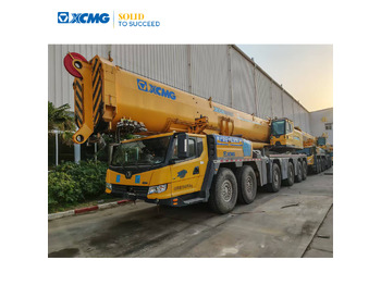 Visurgājējs celtnis XCMG XCA460