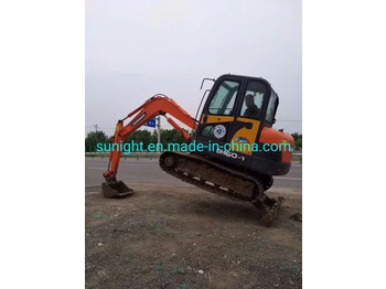 Kāpurķēžu ekskavators DOOSAN DH60