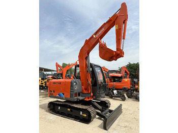 Kāpurķēžu ekskavators HITACHI ZX60