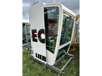 Torņa celtnis LIEBHERR