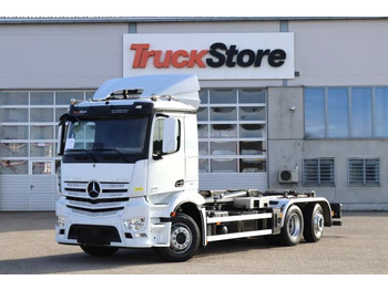 Pacēlājs ar āķi MERCEDES-BENZ Actros 2551