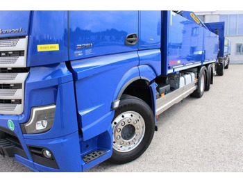 Bortu kravas automašīna/ Platforma, Kravas auto ar manipulatoru Mercedes-Benz Actros 2551LL PK22002: foto 3