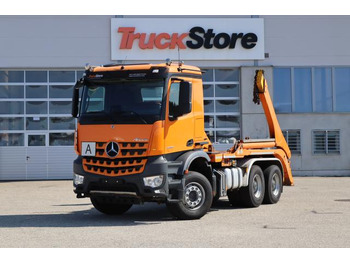 Būvgružu konteineru vedējs MERCEDES-BENZ Arocs