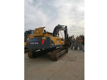 Kāpurķēžu ekskavators VOLVO EC240BLC