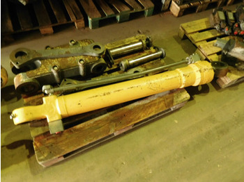 Hidrauliskais cilindrs LIEBHERR
