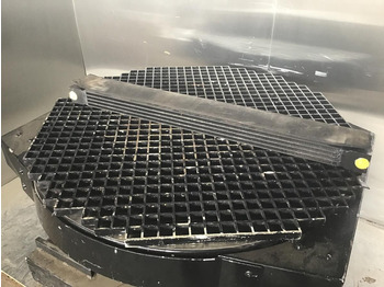 Eļļas dzesētājs LIEBHERR