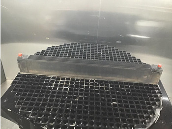 Eļļas dzesētājs LIEBHERR