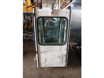 Kabīne un interjers LIEBHERR