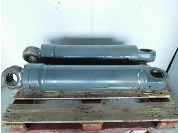 Hidrauliskais cilindrs LIEBHERR