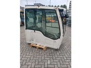 Kabīne un interjers LIEBHERR