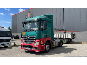 Vilcējs MERCEDES-BENZ Actros 1845