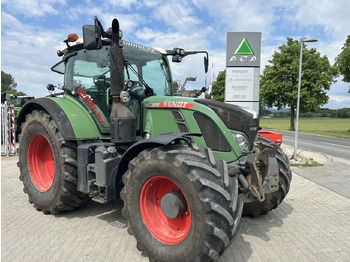 Traktors FENDT 724 Vario