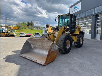 Riteņu iekrāvējs CATERPILLAR 926M
