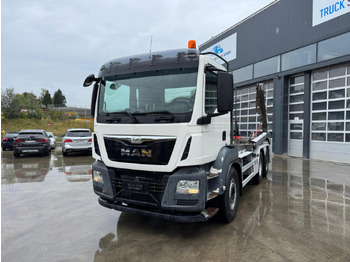 Būvgružu konteineru vedējs MAN TGS 28.440