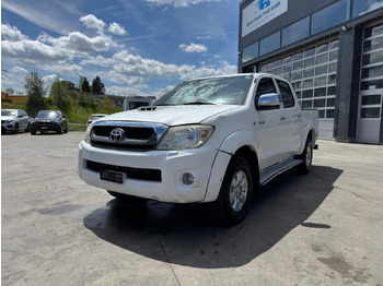 Pikaps TOYOTA Hilux