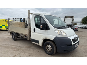 Automašīna ar kravas platformu PEUGEOT Boxer