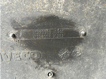 Spārns - Kravas automašīna IVECO Stralis 450 Kotflügel vorne links 41299389 / 41299388: foto 2 Spārns - Kravas automašīna IVECO Stralis 450 Kotflügel vorne links 41299389 / 41299388: foto 2