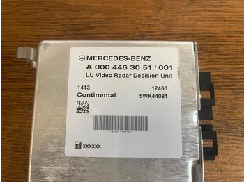 Navigācijas sistēma - Kravas automašīna Mercedes Actros MP4 LU Video Radar Decision Unit A0004463051: foto 2 Navigācijas sistēma - Kravas automašīna Mercedes Actros MP4 LU Video Radar Decision Unit A0004463051: foto 2