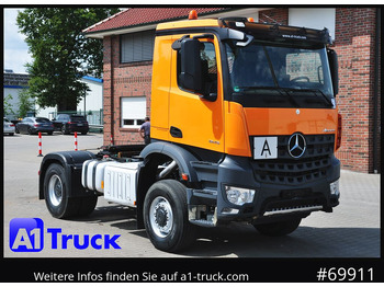 Vilcējs MERCEDES-BENZ Arocs 1845