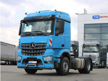 Vilcējs MERCEDES-BENZ Arocs 1848
