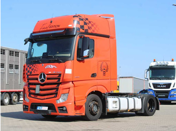 Vilcējs MERCEDES-BENZ Actros 1848