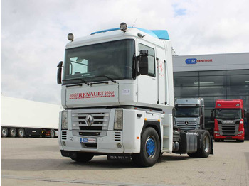 Vilcējs RENAULT Magnum 440