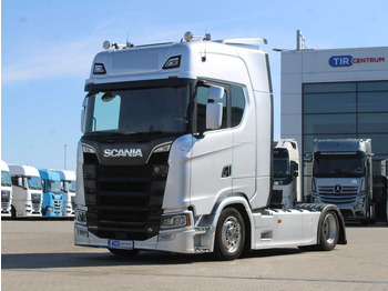 Vilcējs SCANIA S 520