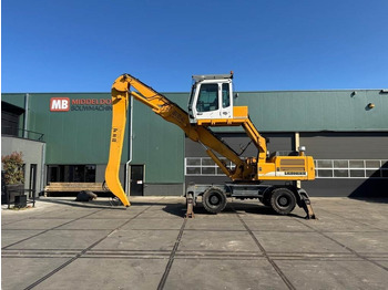 Atkritumu iekrāvējs LIEBHERR A 924