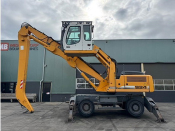 Atkritumu iekrāvējs LIEBHERR A 924