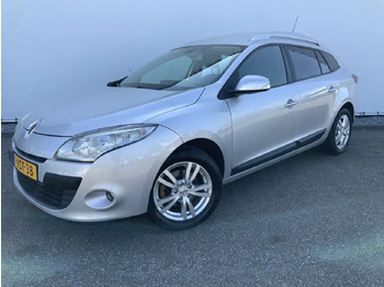 Vieglā automašīna RENAULT