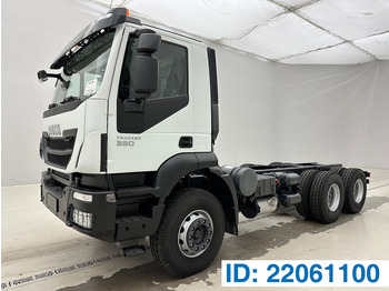 Šasija kravas automašīna IVECO Trakker
